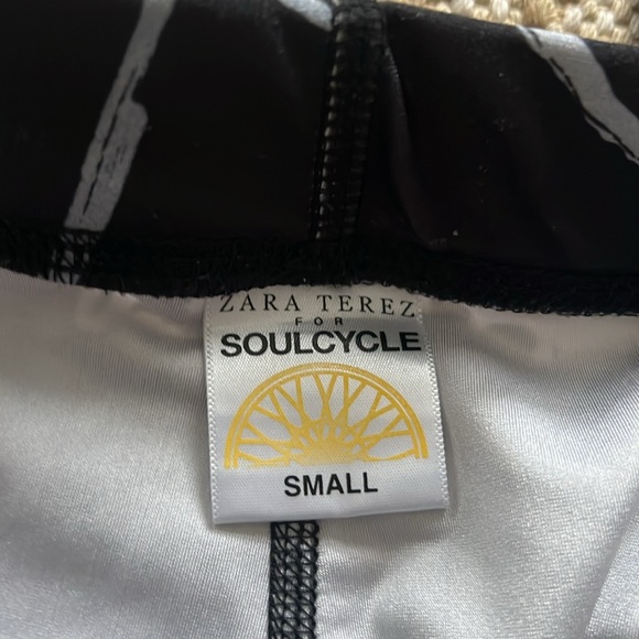 Set of three Zara Terez x Soulcycle cropped leggings, sizes XS-S, EUC - Picture 3 of 4
